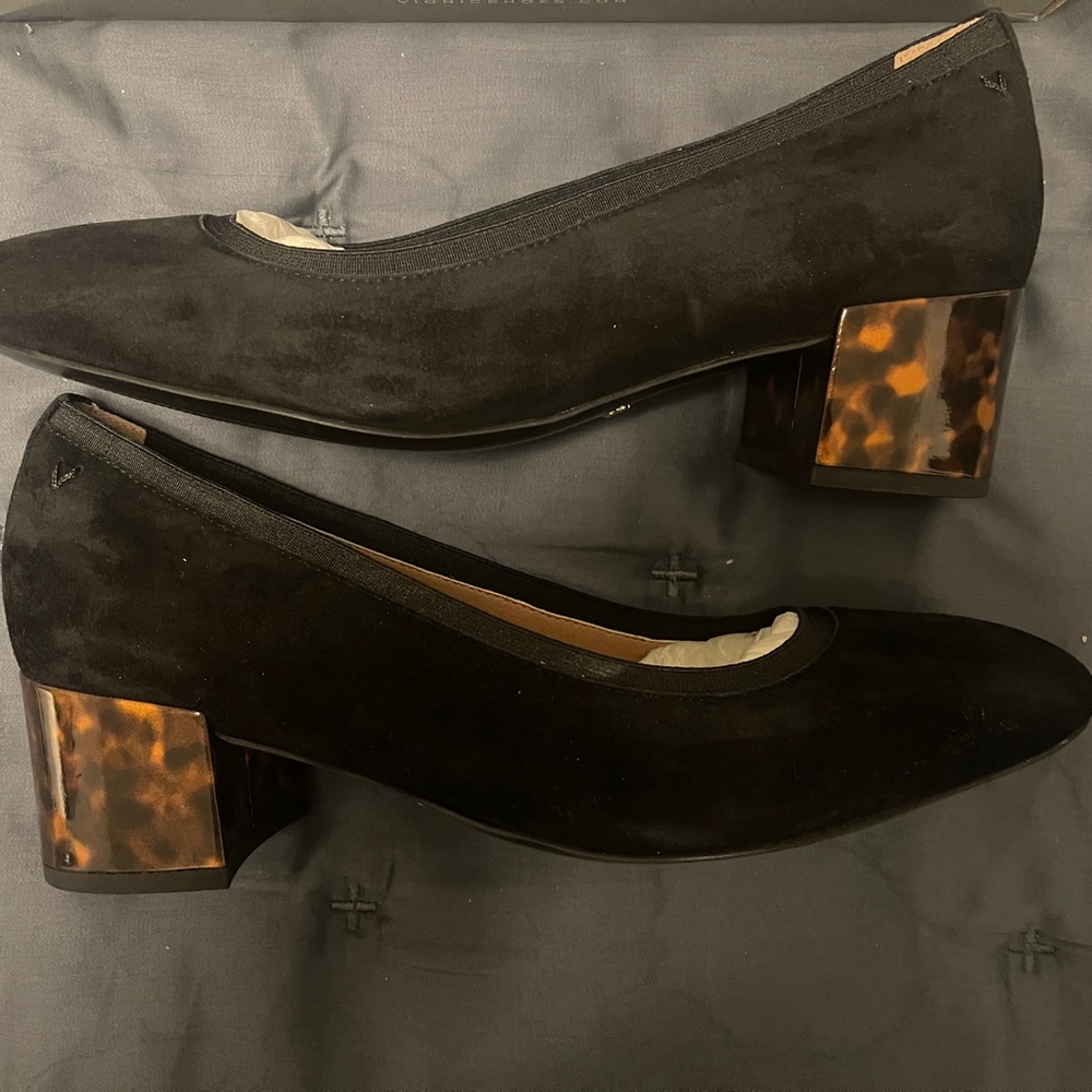 Vionic Black Suede Block Heel Pumps with Tortoiseshell Accent